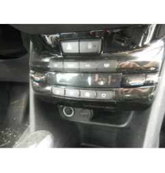 Commande GPS PEUGEOT 208 1