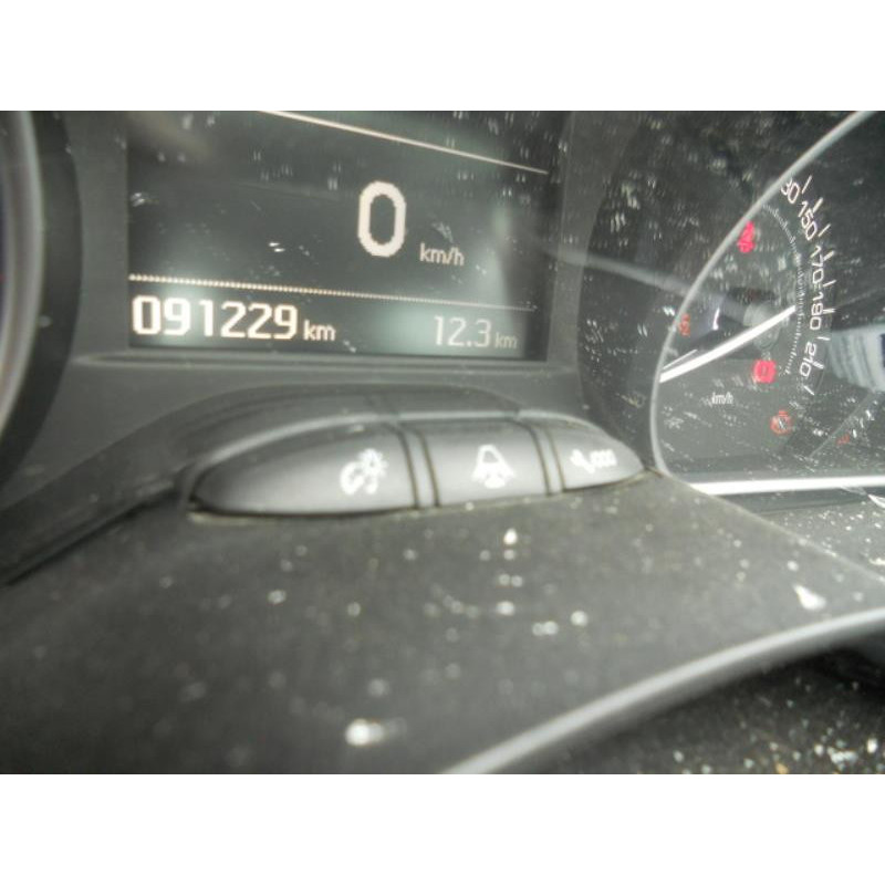 Commande GPS PEUGEOT 208 1 Photo n°12