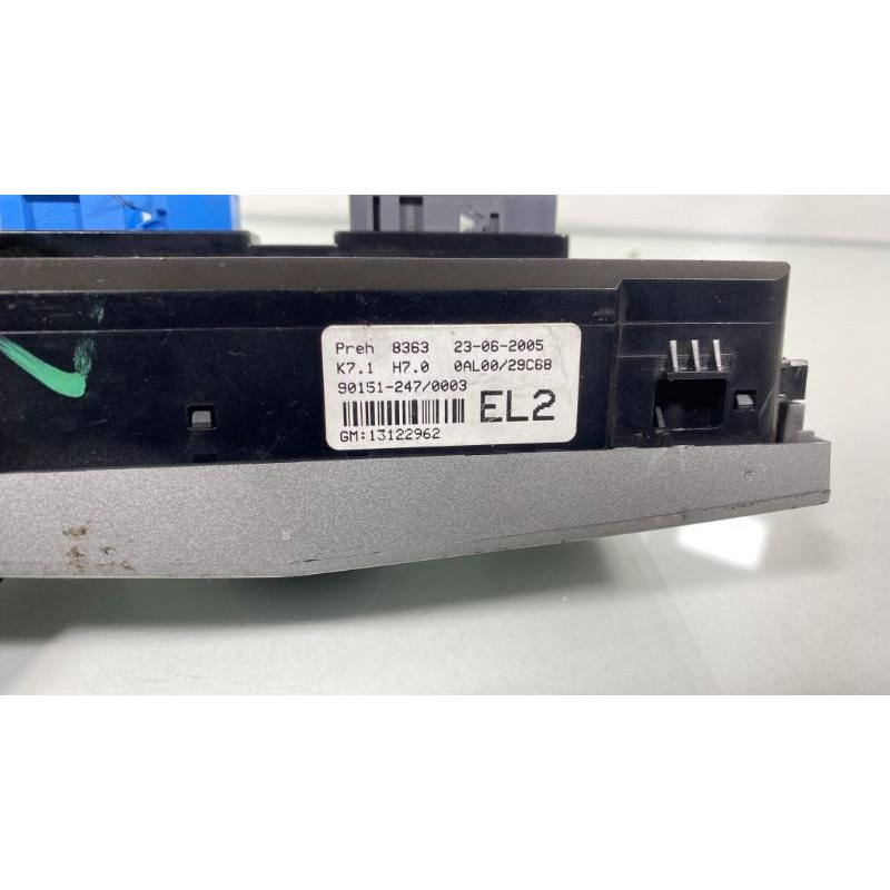 Commande chauffage OPEL ASTRA H Photo n°3