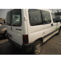Custode arriere droit PEUGEOT PARTNER 1