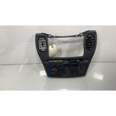 Commande chauffage TOYOTA YARIS VERSO Photo n°1