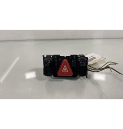 Bouton de warning MERCEDES CLASSE C 202 Photo n°1
