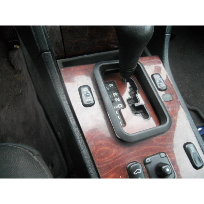 Bouton de warning MERCEDES CLASSE C 202 Photo n°9