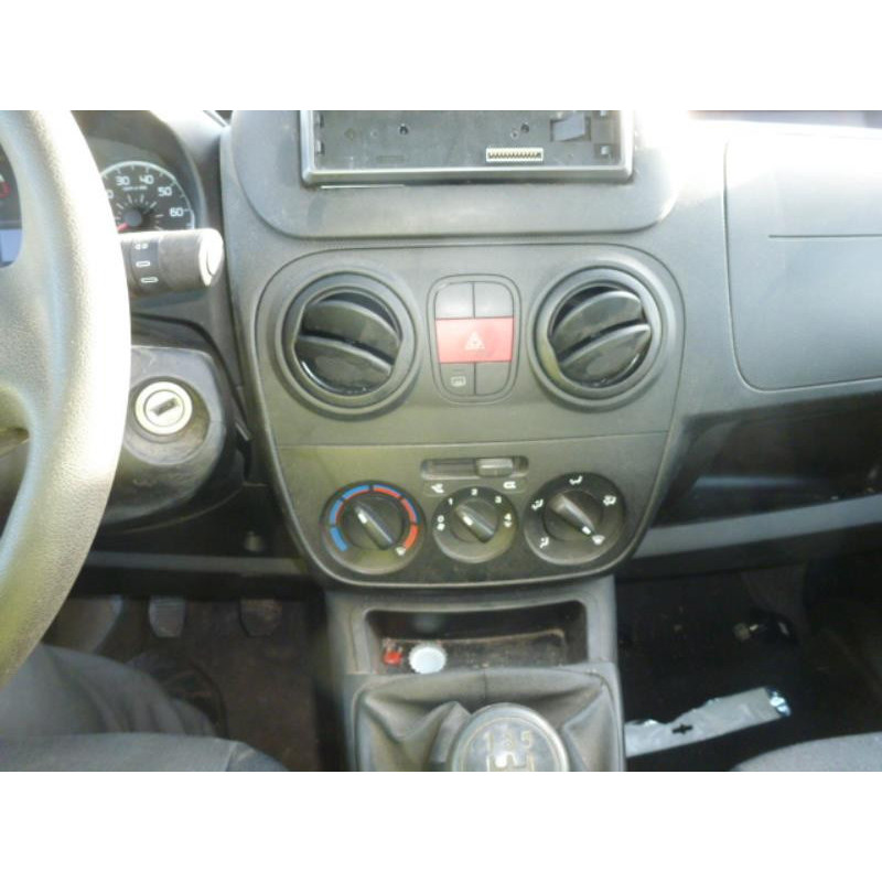 Pompe lave glace avant PEUGEOT BIPPER Photo n°8