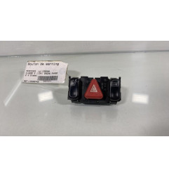 Bouton de warning MERCEDES CLASSE E 210 Photo n°1