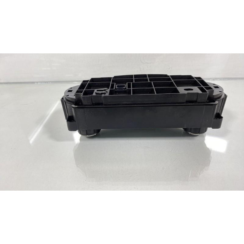 Commande chauffage TOYOTA YARIS 3 Photo n°3