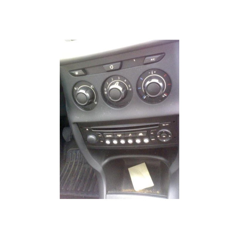 Poignee interieur arriere gauche CITROEN C3 2 Photo n°10