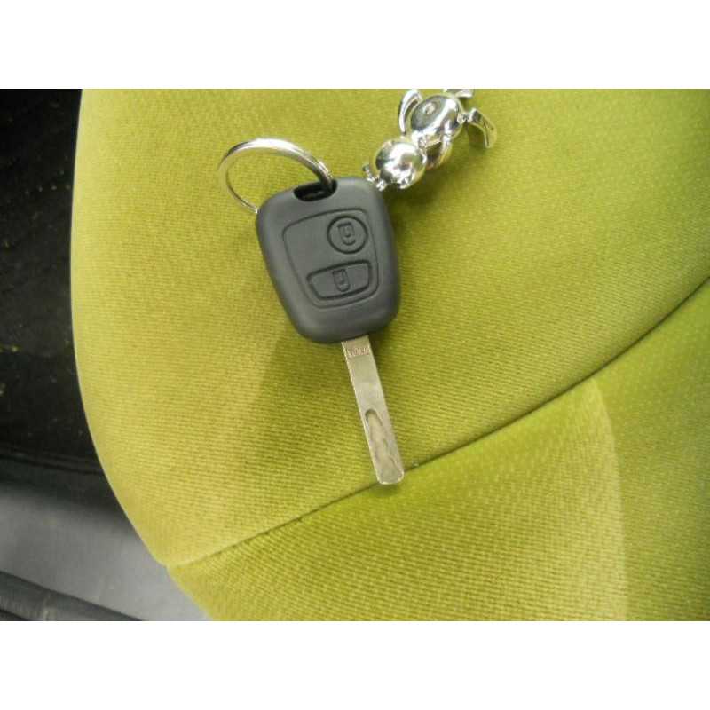 Trappe d'essence CITROEN C2 Photo n°11