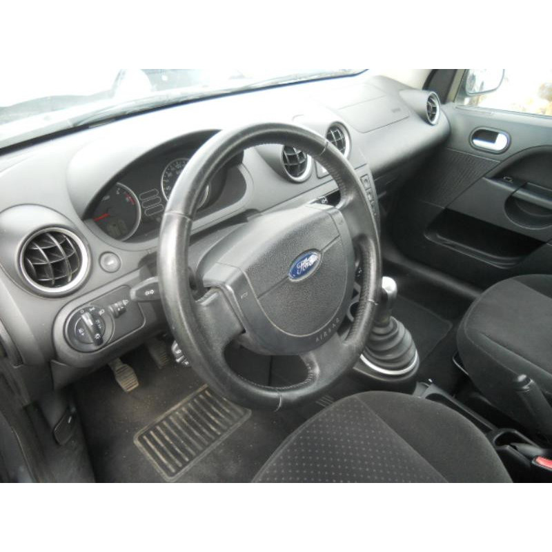 Poignee porte avant droit FORD FIESTA 5 Photo n°8