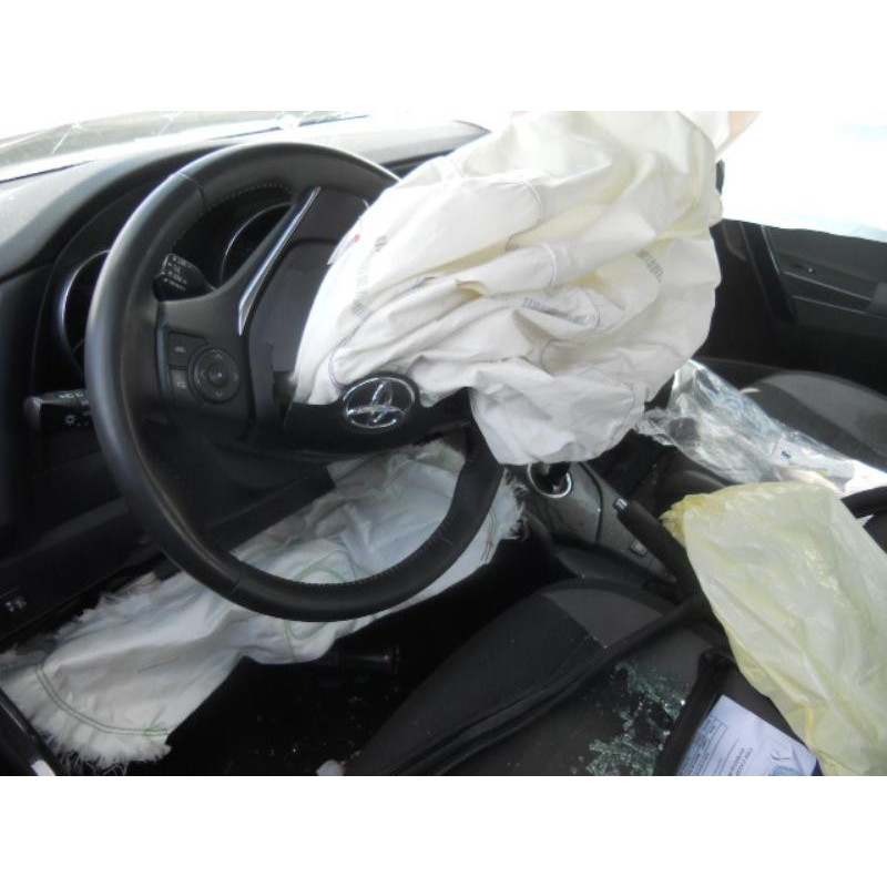 Serrure avant gauche TOYOTA AURIS 2 Photo n°10