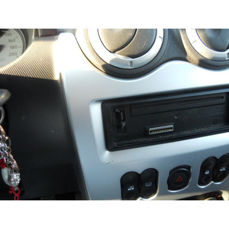 Commande degivrage lunette arriere DACIA SANDERO 1 Photo n°11