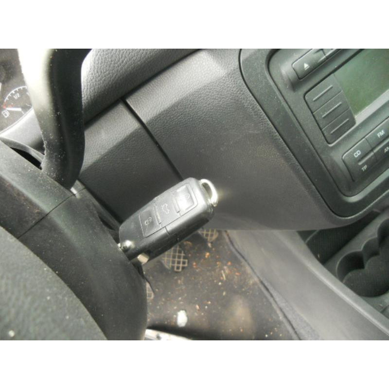 Bras essuie glace avant gauche SKODA FABIA 2 Photo n°8