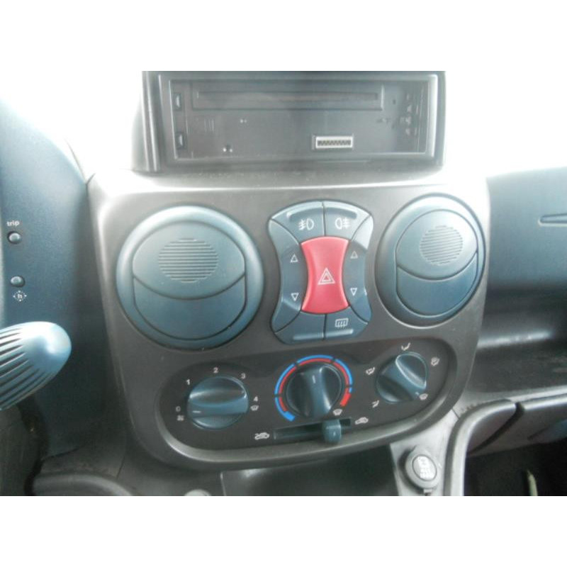 Porte avant gauche FIAT DOBLO 1 Photo n°9