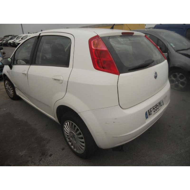 Bouton de warning FIAT GRANDE PUNTO Photo n°7