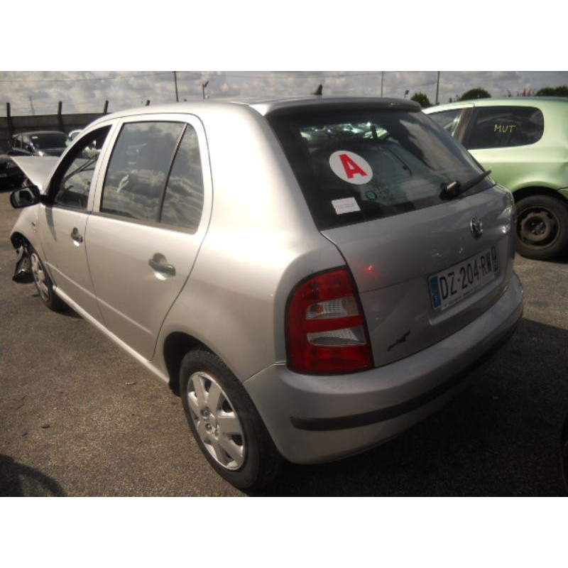Trappe d'essence SKODA FABIA 1 Photo n°7