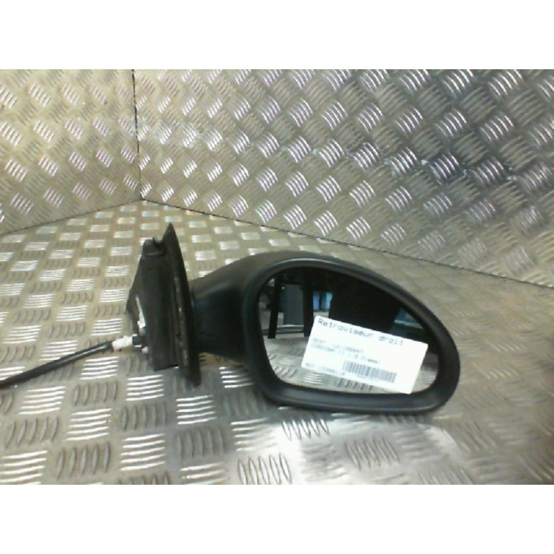 Retroviseur droit SEAT CORDOBA 2 Photo n°1