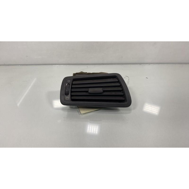 Aerateur tableau de bord avant gauche CITROEN C8 Photo n°1