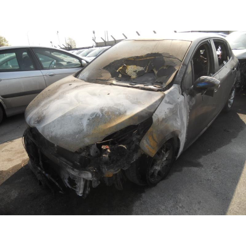 Bouton de warning PEUGEOT 208 1 Photo n°4