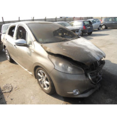 Bouton de warning PEUGEOT 208 1