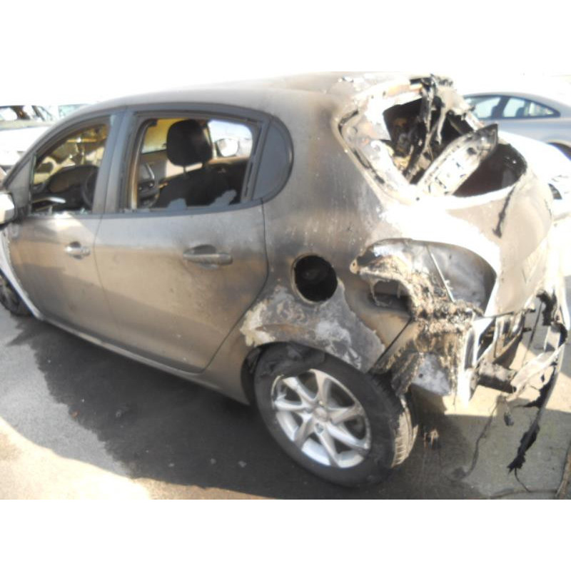 Bouton de warning PEUGEOT 208 1 Photo n°7