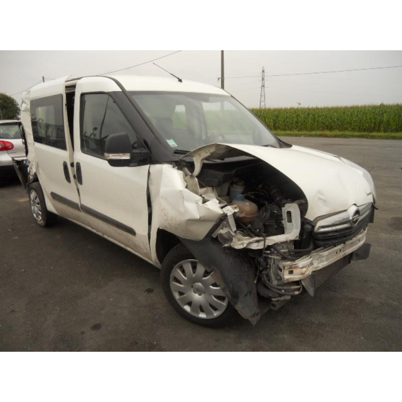 Bouton de warning OPEL COMBO D Photo n°5