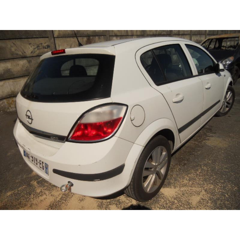 Malle/Hayon arriere OPEL ASTRA H Photo n°4