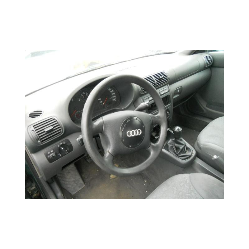 Malle/Hayon arriere AUDI A3 1 Photo n°6