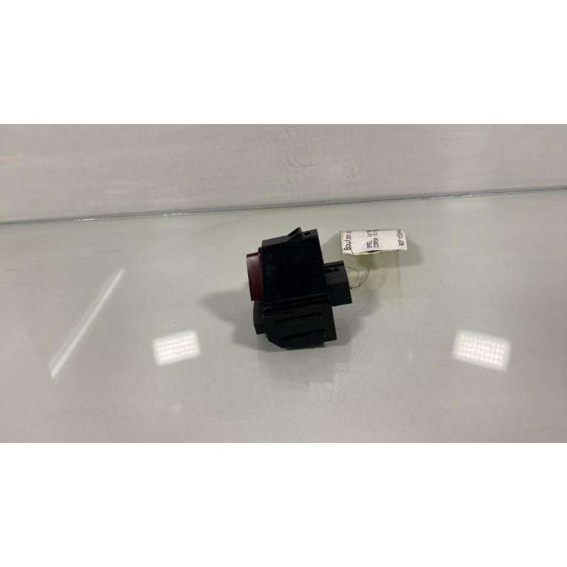 Bouton de warning OPEL CORSA D Photo n°2