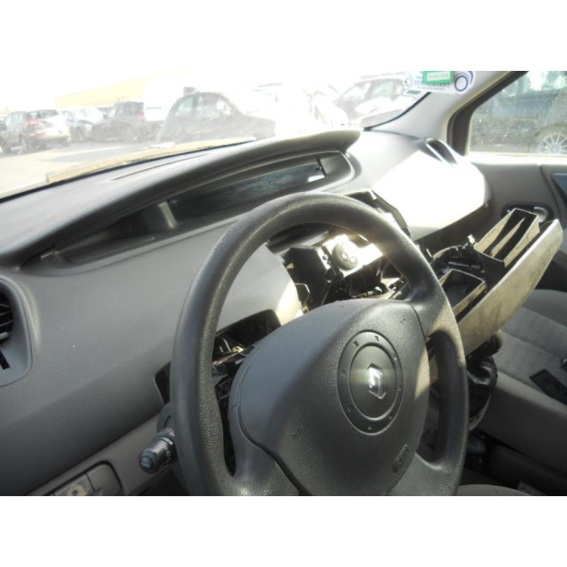 Trappe d'essence RENAULT SCENIC 2 Photo n°8