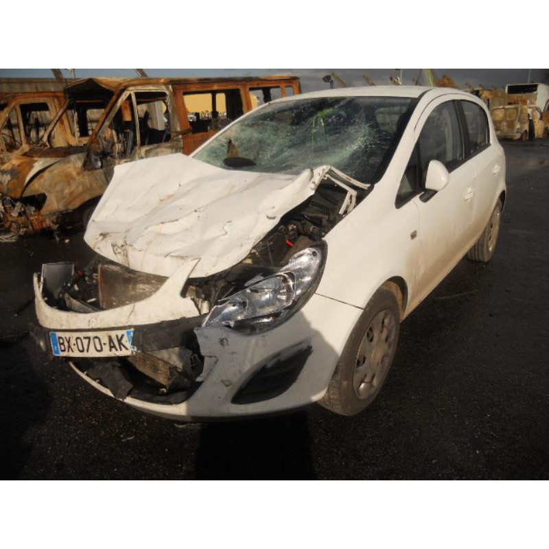 Trappe d'essence OPEL CORSA D Photo n°4