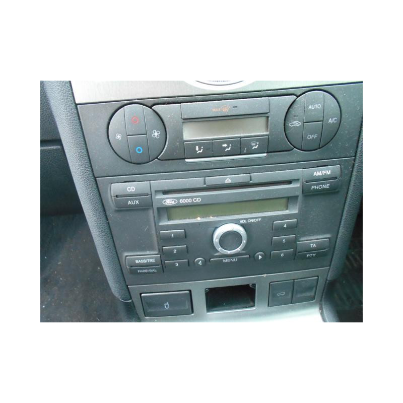 Bouton de warning FORD MONDEO 2 Photo n°9