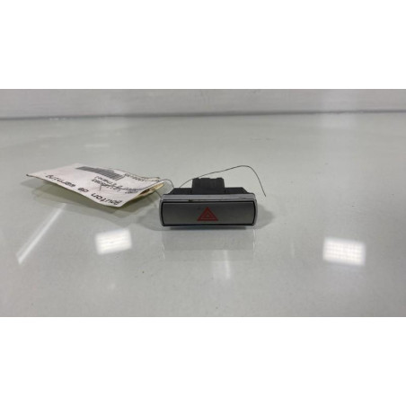 Bouton de warning FORD MONDEO 3 Photo n°1