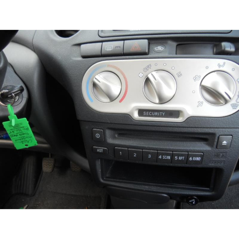 Porte avant droit TOYOTA YARIS 1 Photo n°12