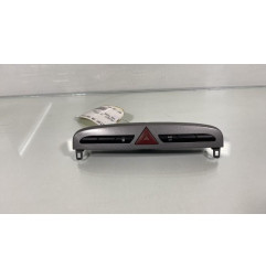 Bouton de warning PEUGEOT 308 1 Photo n°1