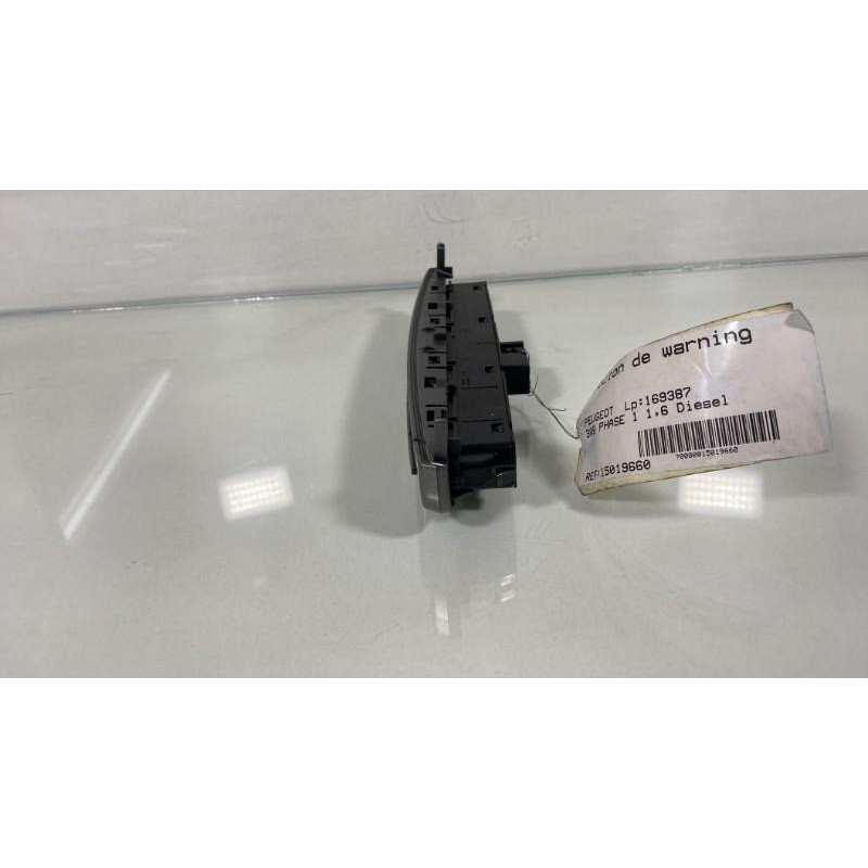 Bouton de warning PEUGEOT 308 1 Photo n°3