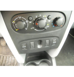 Bouton de warning DACIA LOGAN 2