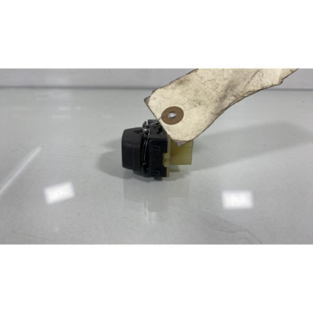 Interrupteur de leve vitre avant droit DACIA LOGAN 2