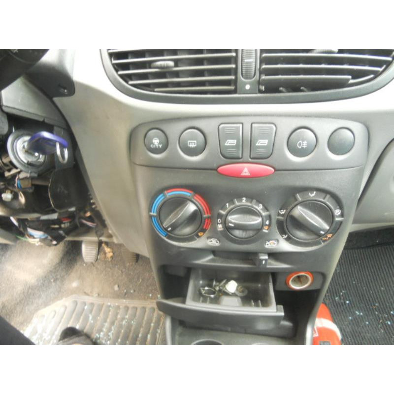 Bras essuie glace avant gauche FIAT PUNTO 2 Photo n°6