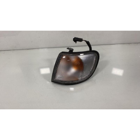 Optique avant secondaire gauche (feux)(clignotant) NISSAN SUNNY 3 Photo n°1