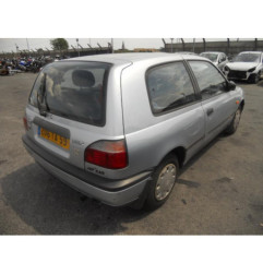 Optique avant secondaire gauche (feux)(clignotant) NISSAN SUNNY 3