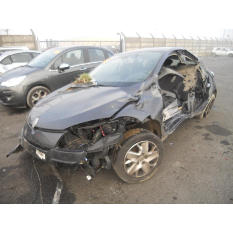 Pivot de moyeu avant gauche RENAULT MEGANE 3 Photo n°1