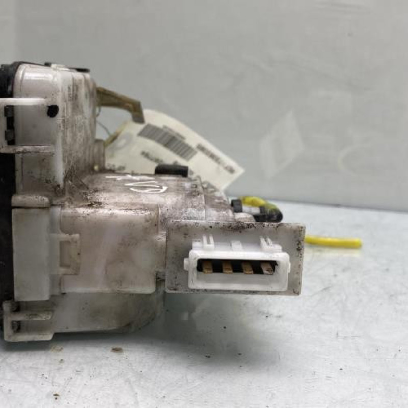 Serrure avant droit VOLKSWAGEN GOLF 3 Photo n°3