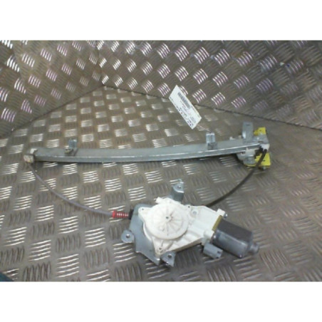 Leve vitre electrique avant gauche NISSAN MICRA 3 Photo n°1