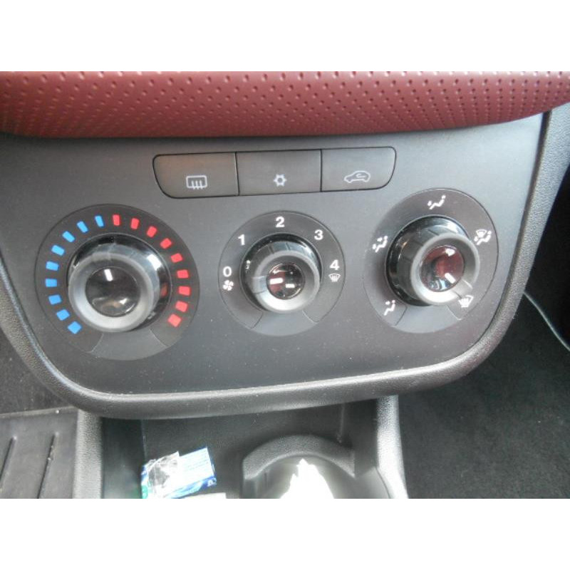 Autoradio d'origine FIAT PUNTO EVO 3 Photo n°10