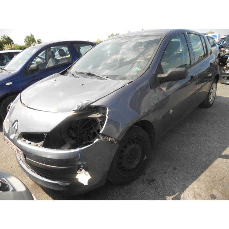 Maitre cylindre (freinage) RENAULT CLIO 3 Photo n°2