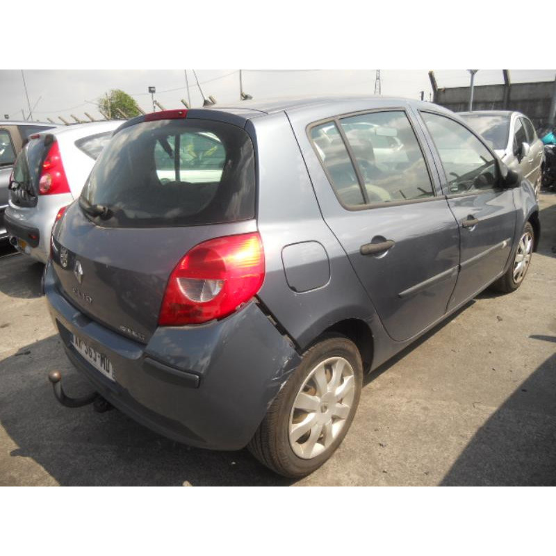 Maitre cylindre (freinage) RENAULT CLIO 3 Photo n°4