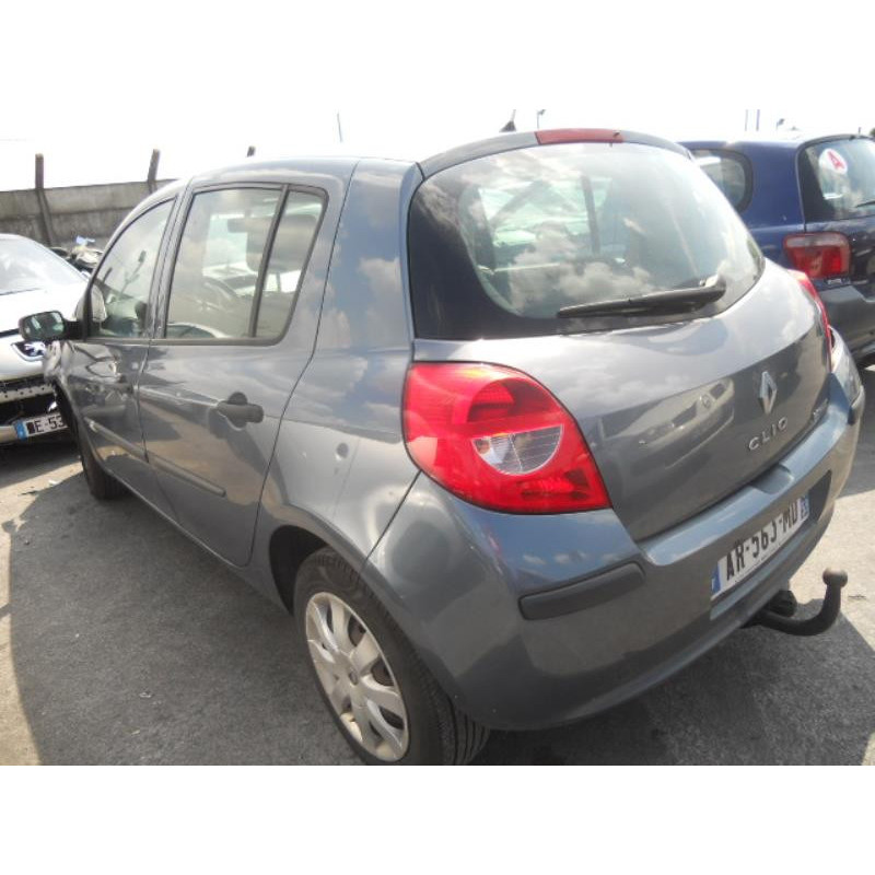 Maitre cylindre (freinage) RENAULT CLIO 3 Photo n°5