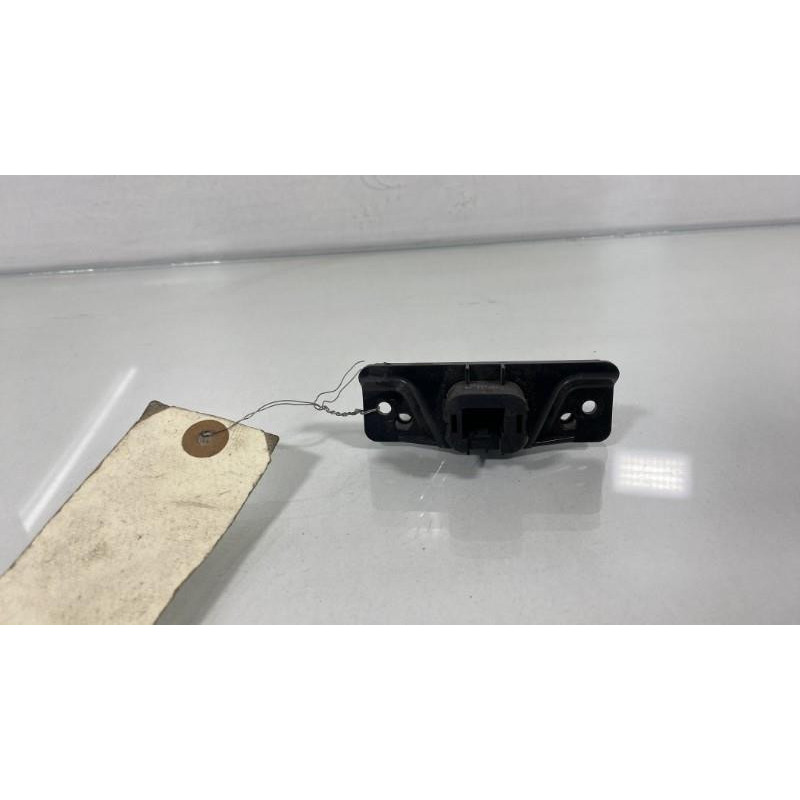 Bouton de warning FORD FIESTA 5 Photo n°3