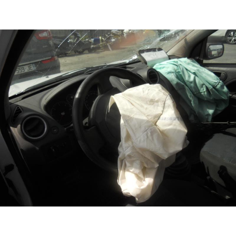 Bouton de warning FORD FIESTA 5 Photo n°9