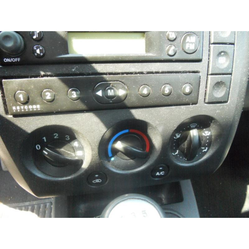 Maitre cylindre (freinage) FORD FIESTA 5 Photo n°6